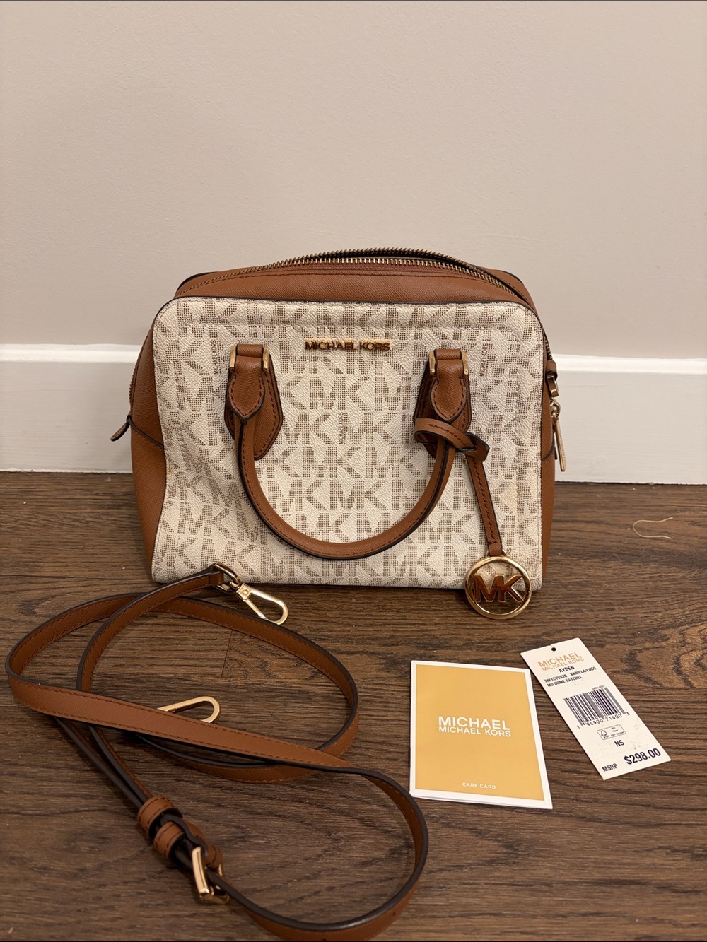 Michael Kors AYDEN 38F1CYVS2B Vanilla/Lugg MD Dome Satchel